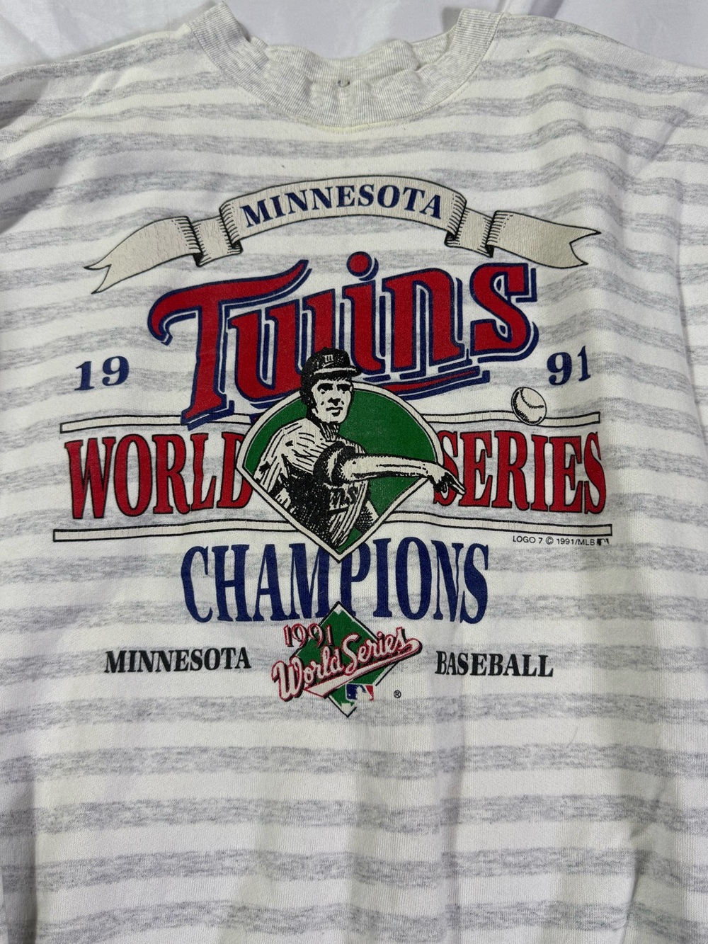 Vintage 1991 LOGO 7 Minnesota Twins World Series Striped Crewneck Sweatshirt
